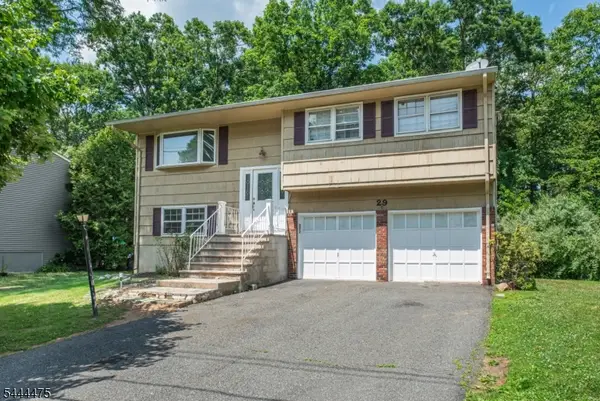 29 Downstream Dr, Mount Olive Twp., NJ 07836