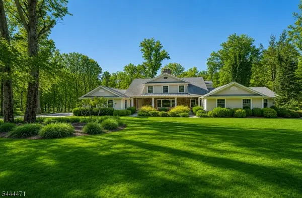 5 Winding Way, Saddle River Boro, NJ 07458