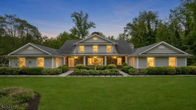 5 Winding Way, Saddle River, NJ 07458 - #2