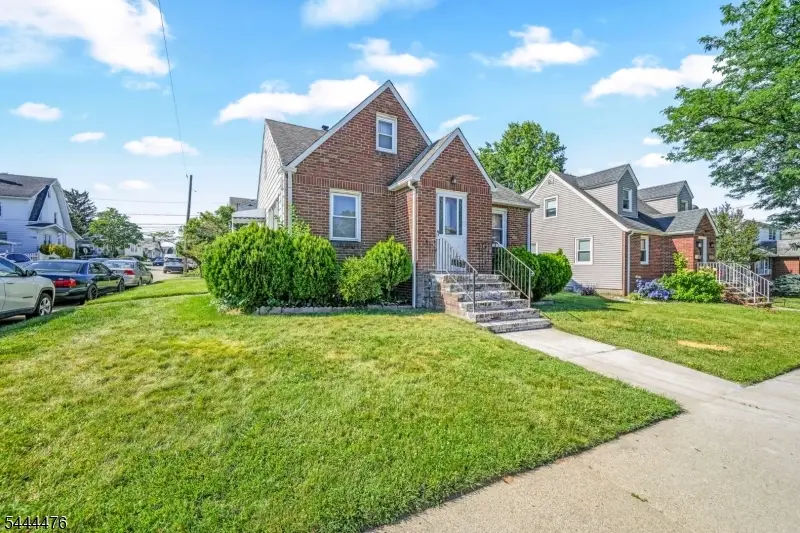 95 E 7th St, Clifton, NJ 07011 - #2