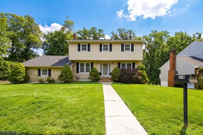 378 Forest Hill Way, Mountainside, NJ 07092 - #1