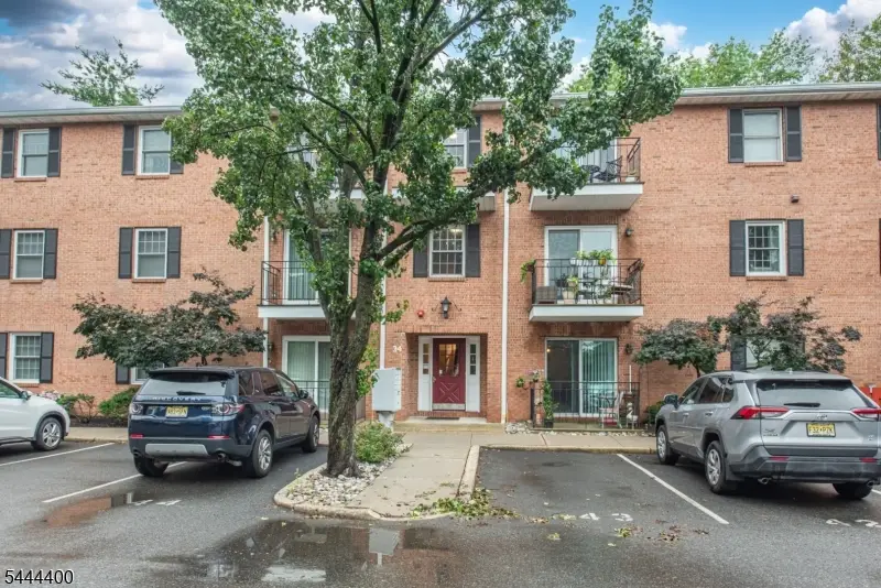 34 John St #3A, Bloomfield, NJ 07003 - #1