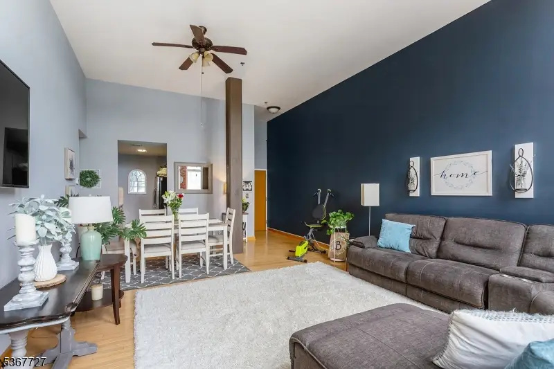 262 Main St #203, Singac, NJ 07424 - #2