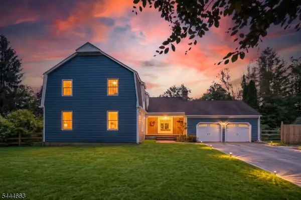 2 Chester Woods Dr, Chester Twp., NJ 07930
