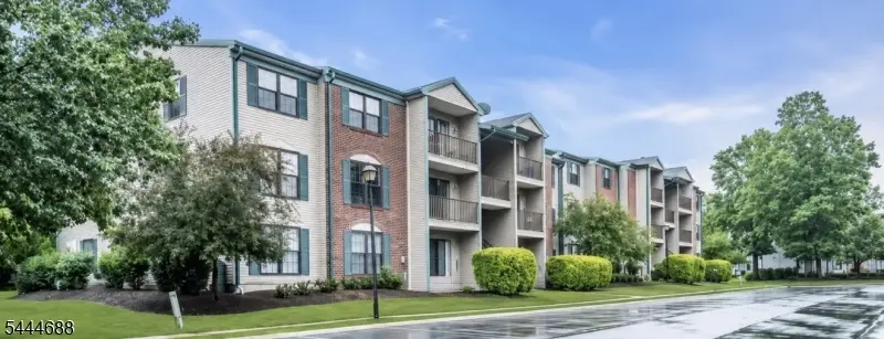 57 Fisher Dr, Franklin Park, NJ 08823 - #1