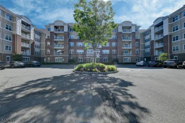 1113 Warrens Way, Wanaque Boro, NJ 07465