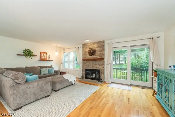 122 Macleish Ct, Mahwah Twp., NJ 07430