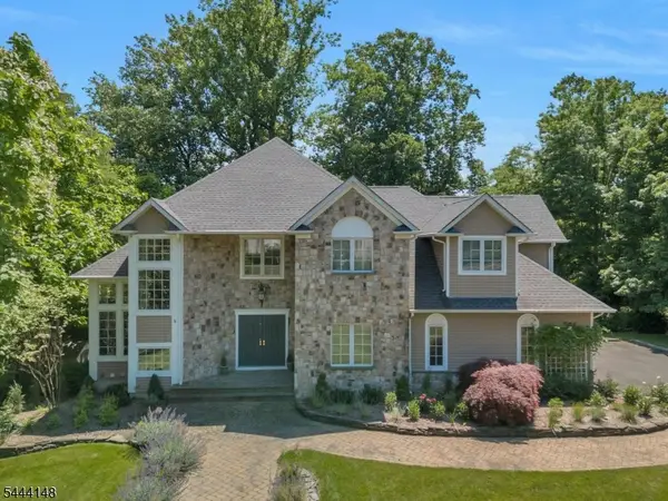 18 Bayview Terrace, Green Brook Twp., NJ 08812