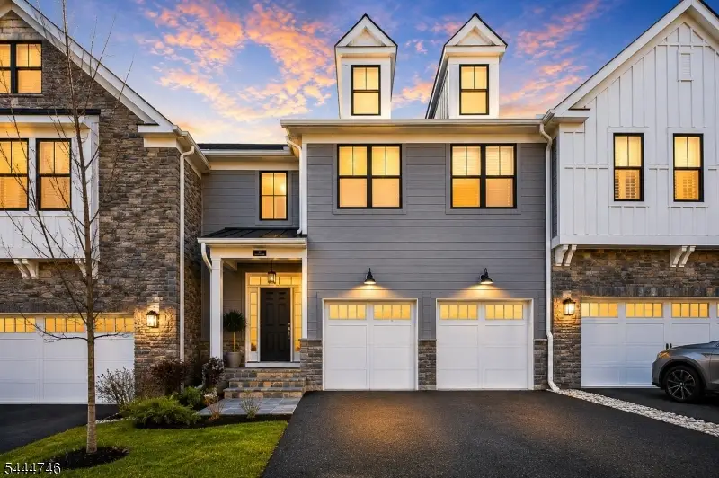 14 Chelsea Rd, Warren, NJ 07059 - #1