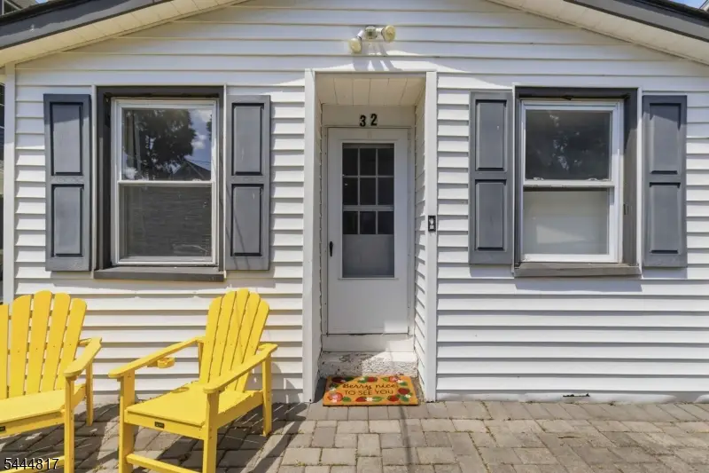 32 Schwarz Blvd, Lake Hopatcong, NJ 07849 - #2