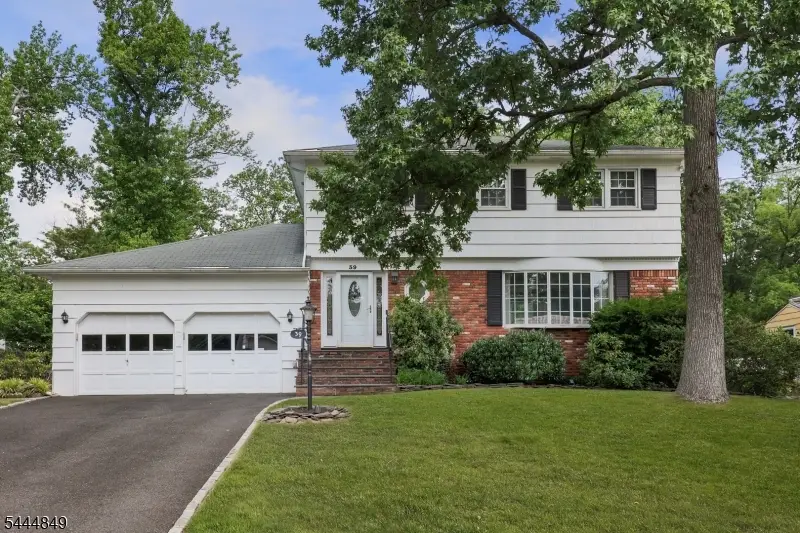 39 Saint Germain Dr, Clark, NJ 07066 - #3
