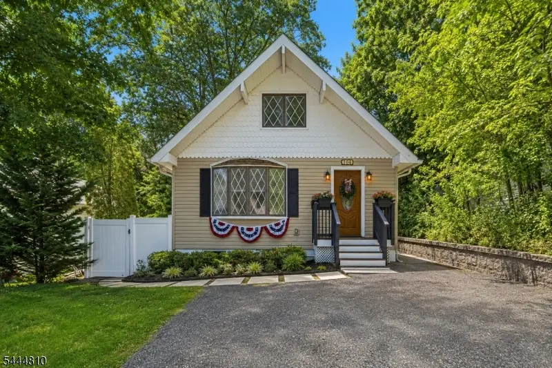 306 West End Ave, Hopatcong, NJ 07843 - #2
