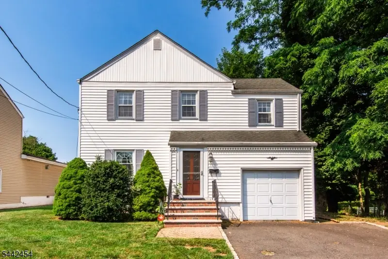 906 Maurice Ave, Rahway, NJ 07065 - #1