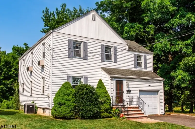 906 Maurice Ave, Rahway, NJ 07065 - #3