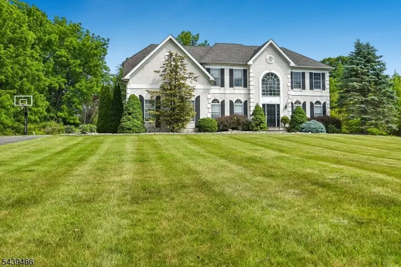 9 Steeplechase Lane, Franklin, NJ 08802 - #2