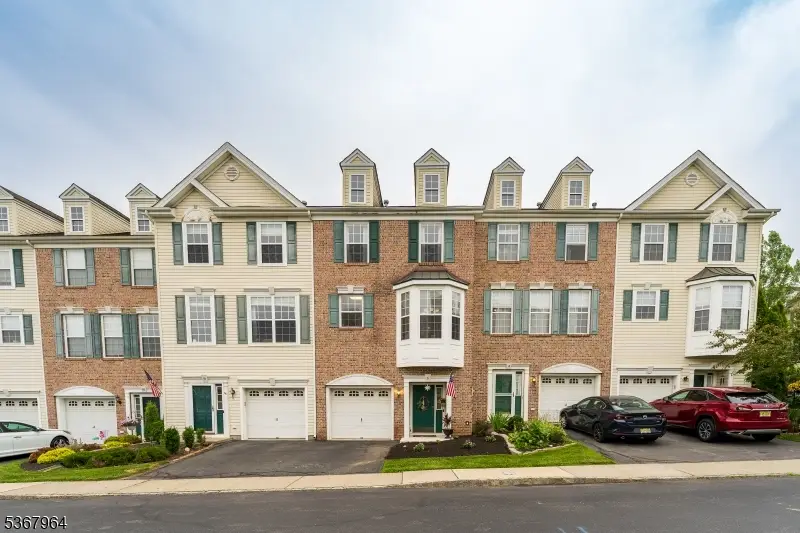 6 Sundance Way, Lopatcong, NJ 08865 - #2