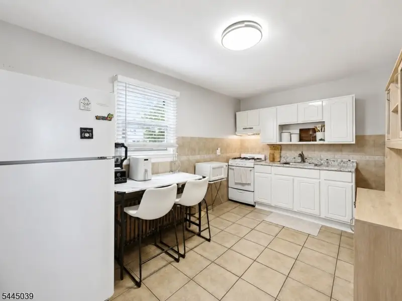 247 N 16th St, Ampere North, NJ 07003 - #3