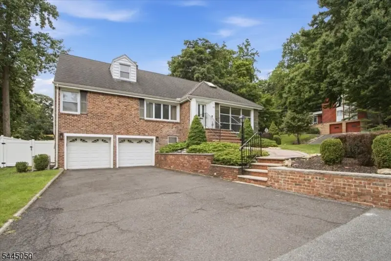 36 Curtis Ave, Pleasantdale, NJ 07052 - #1