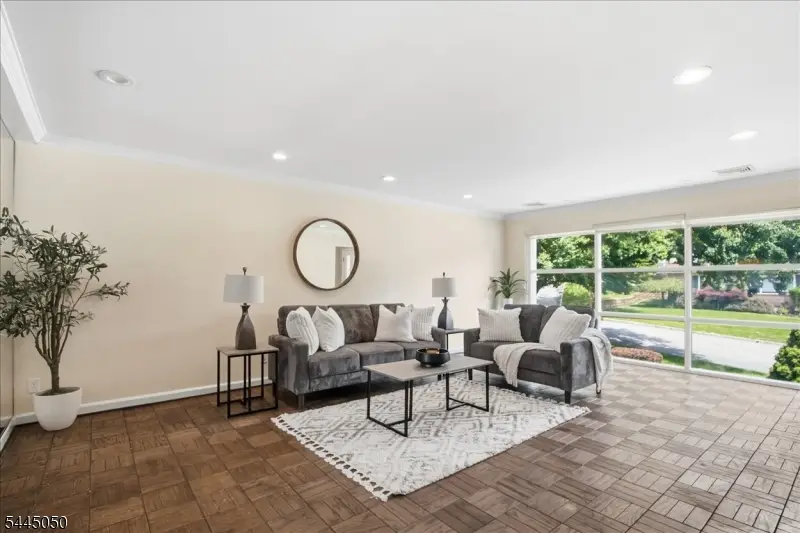 36 Curtis Ave, Pleasantdale, NJ 07052 - #3
