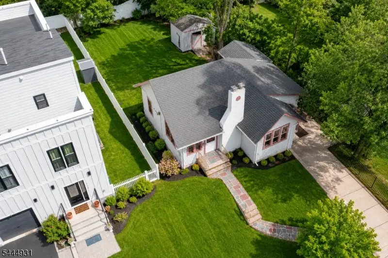125 Meadowbrook Rd, Livingston, NJ 07039 - #3