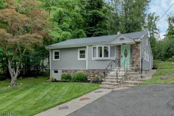122 W Lake Shore Dr, Rockaway Twp., NJ 07866