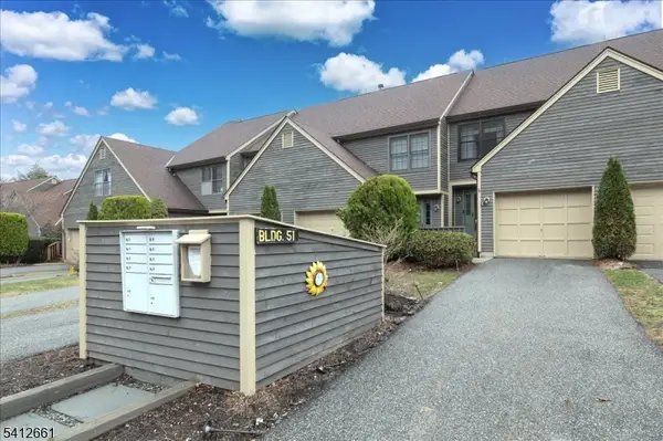 51 Beacon Hill Rd #E, West Milford Twp., NJ 07480
