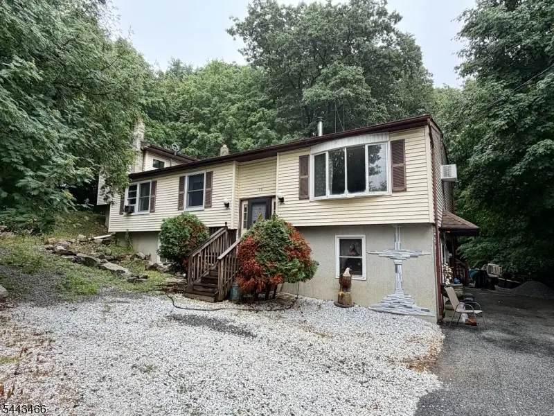 120 Barry Dr N, Vernon, NJ 07422 - #1