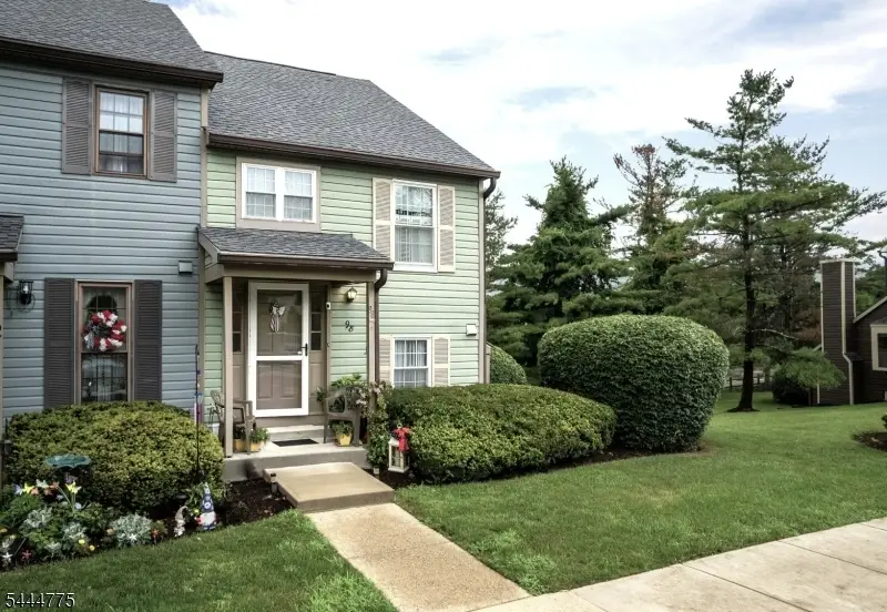 98 Wood Duck Ct, Allamuchy, NJ 07840 - #2
