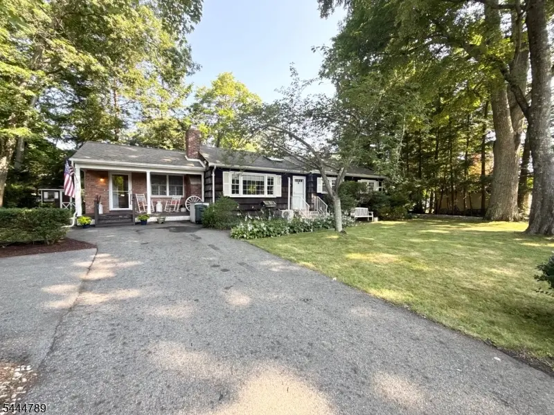 2 Mohican Trl, Oak Ridge, NJ 07438 - #1