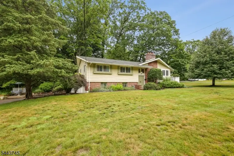 5 The Glen, Cedar Grove, NJ 07009 - #1