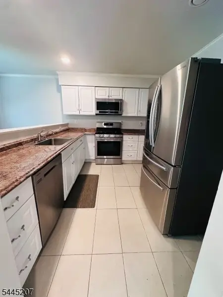 231 Mcauliffe Ct, Franklin, NJ 08873 - #2