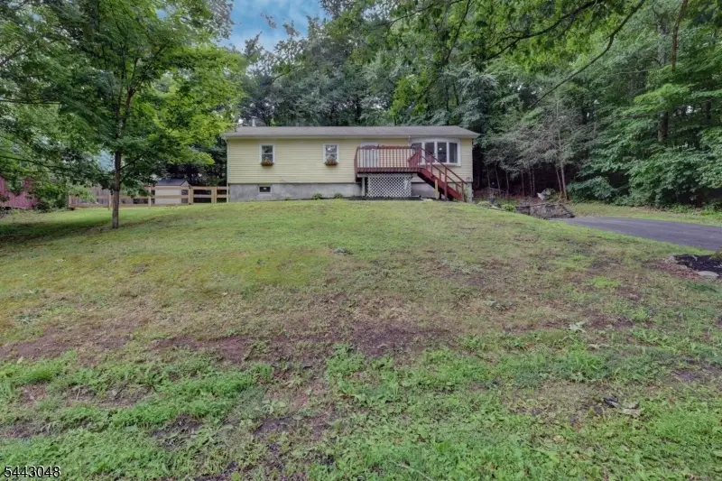 101 Old Clove Rd, Sussex, NJ 07461 - #1