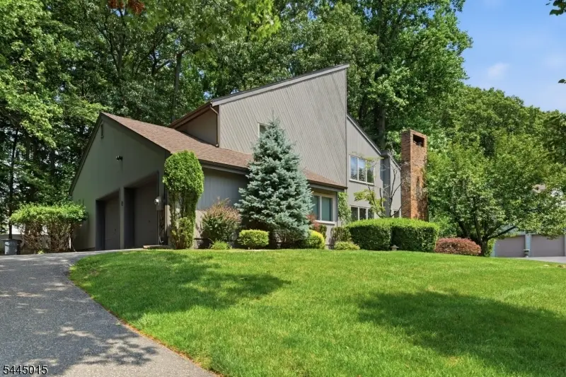 8 N Bayard Ln, Mahwah, NJ 07430 - #2