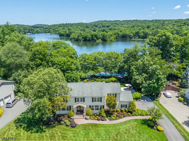 10 Indian Trail Rd, Randolph, NJ 07869 - #1