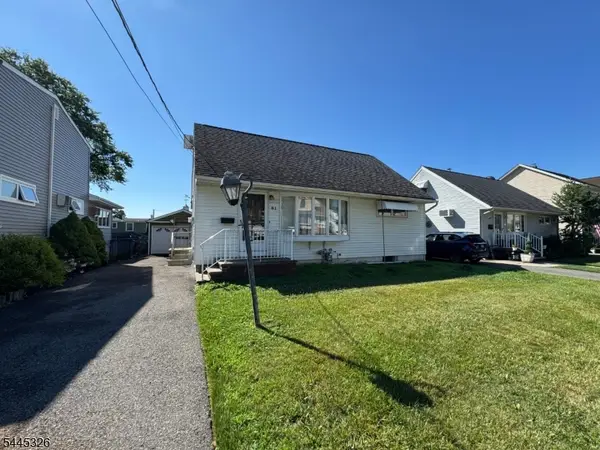 81 Highview Ave, Totowa Boro, NJ 07512