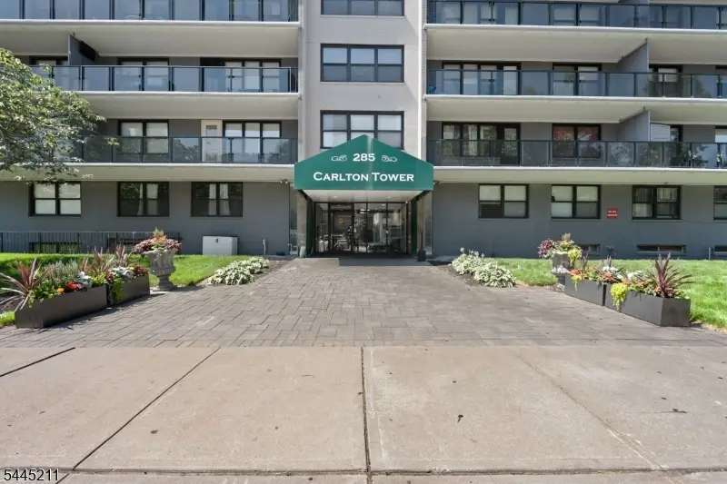 285 Aycrigg Ave, Passaic, NJ 07055 - #1
