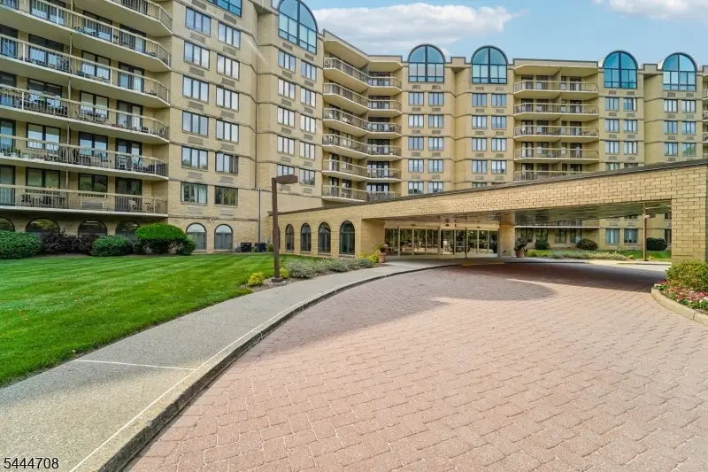 10 Smith Manor Blvd #424, West Orange, NJ 07052 - #1