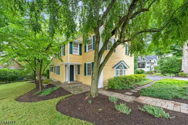 86 Washington St, Rocky Hill, NJ 08553 - #1