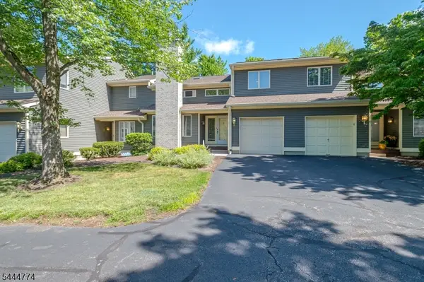9 Mission Hills Rd, Clinton Twp., NJ 08801