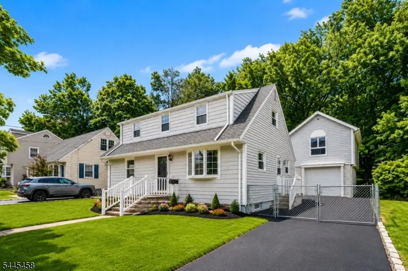 18 Farmingdale Ave, Brookdale, NJ 07003 - #3