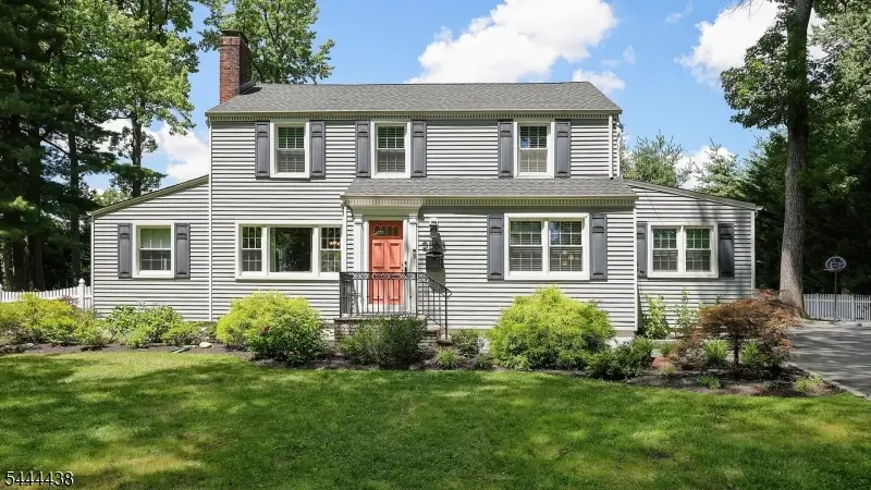 2263 Hill Rd, Scotch Plains, NJ 07076 - #1