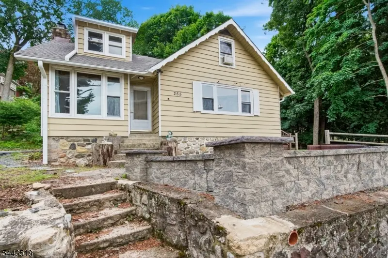 255 E Shore Trl, Lake Mohawk, NJ 07871 - #3