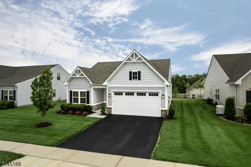 18 Mountain View Ln, Mansfield, NJ 07865 - #1