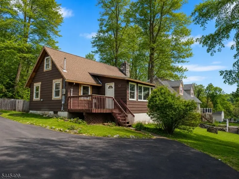 18 Wallkill Dr, Vernon, NJ 07461 - #1