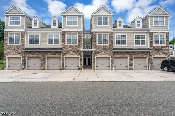 504 Lopez Ln, Morris Plains Boro, NJ 07950