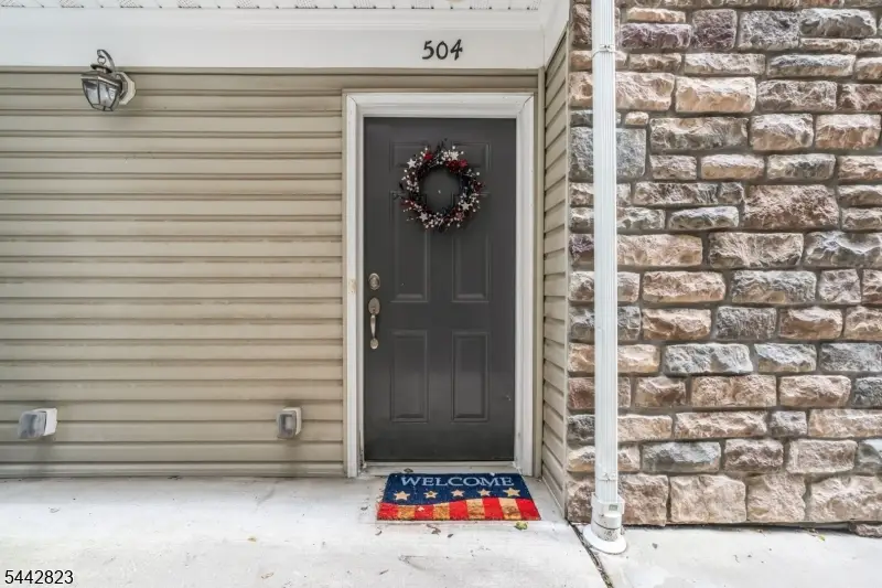 504 Lopez Ln, Morris Plains, NJ 07950 - #2