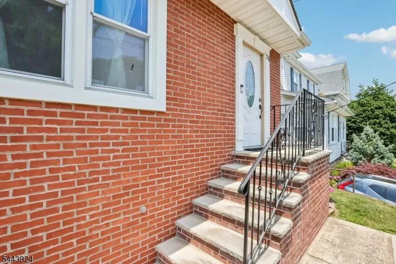 21 Birch St, West Orange, NJ 07052 - #3