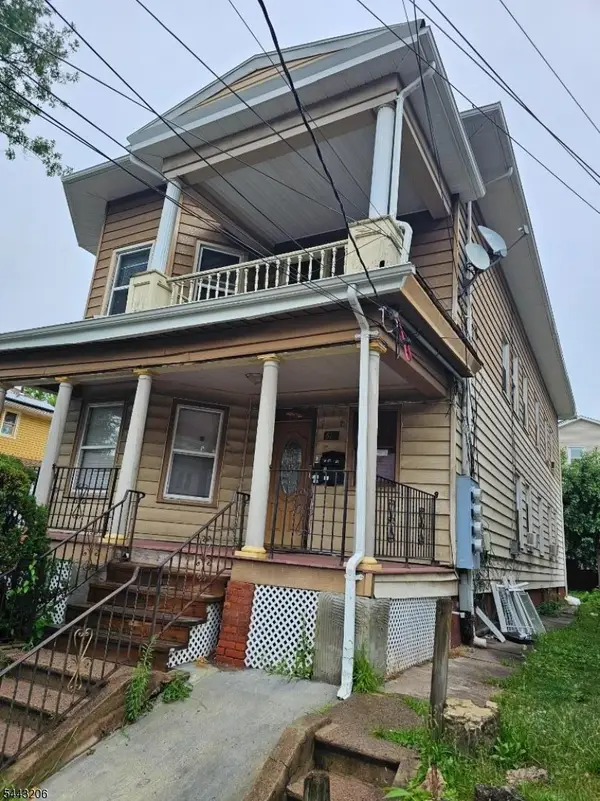 673 E 25th St, Paterson City, NJ 07504
