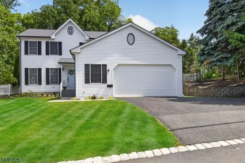5 Elmer Ave, Bernardsville, NJ 07924 - #1