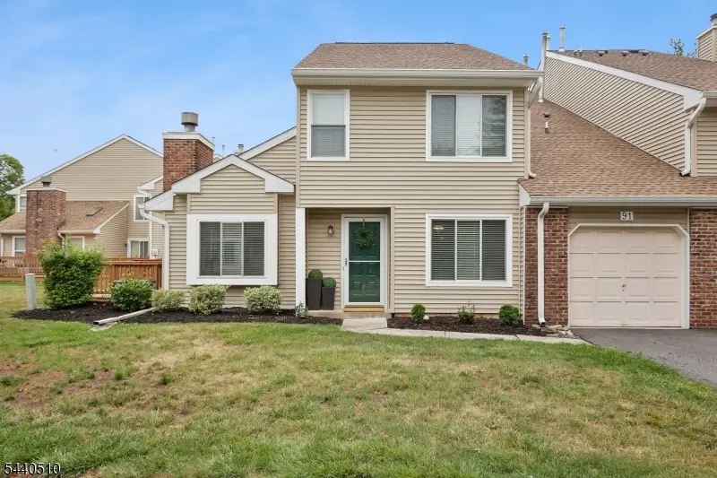 91 Cherrywood Dr, Franklin, NJ 08873 - #1